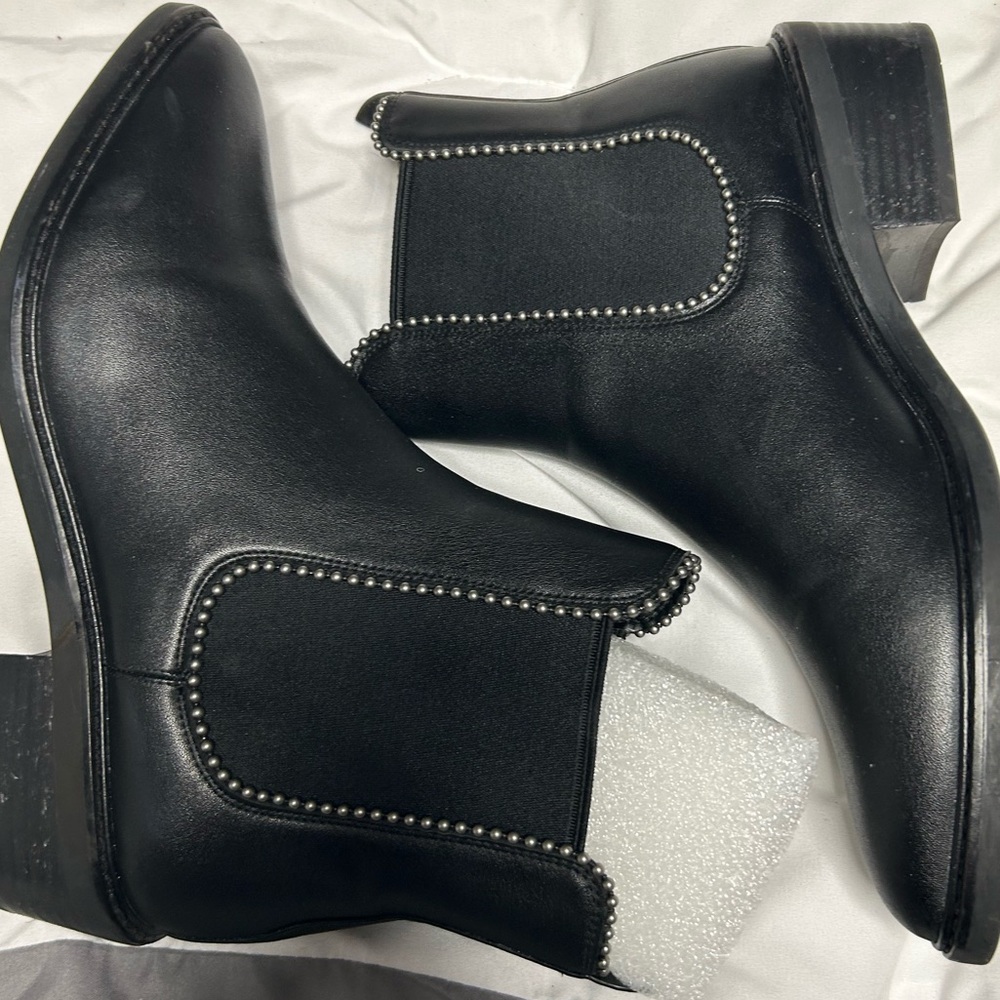 Coach.Great for casual nights. Slim fitting. Beaded trim wore 2xs. Fairly new. - Picture 3 of 4